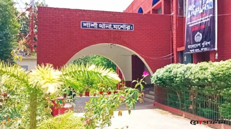 শার্শায় ট্রাকের ধাক্কায় প্রাণ গেল ভ্যানচালকের, আটক চালক