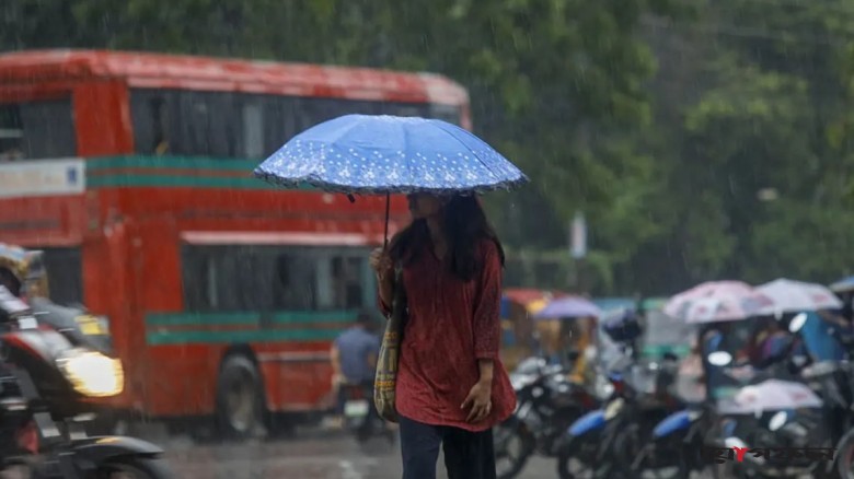 দুপুরে ঢাকায় বৃষ্টির সম্ভাবনা