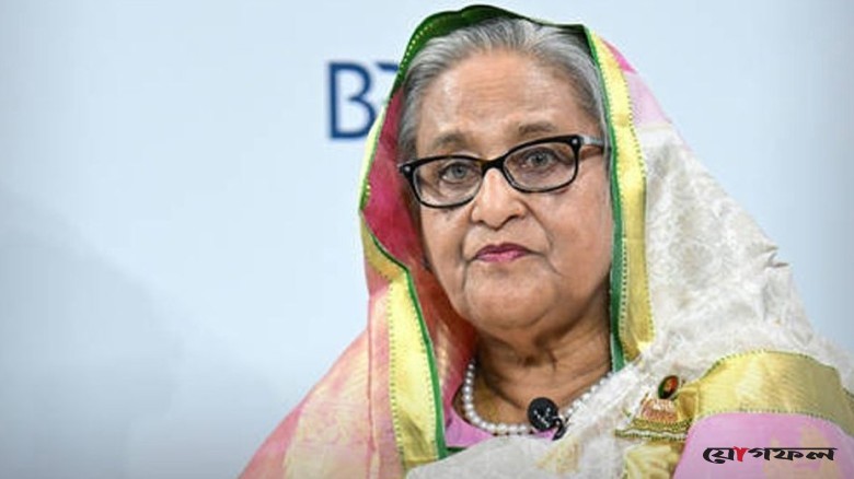 পালানোর সময় শেখ হাসিনার সঙ্গে ছিলেন কারা?
