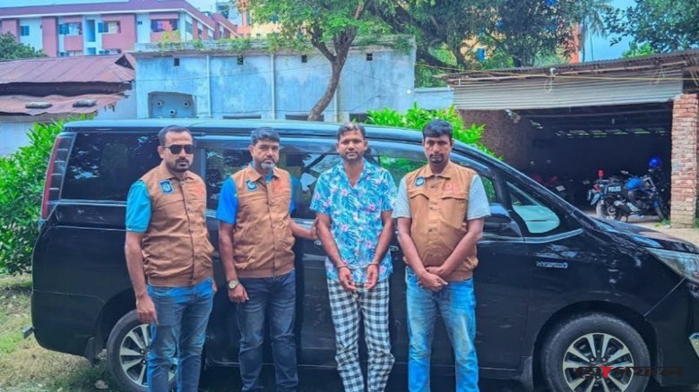 এআই ক্যামেরায় ধরা স্বর্ণ ছিনতাইকারী