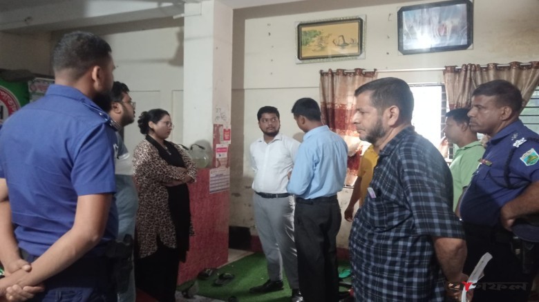 চিকিৎসা-বর্জ্য ব্যবস্থাপনায় গাফিলতি, পাবনায় ২ প্রতিষ্ঠানকে জরিমানা