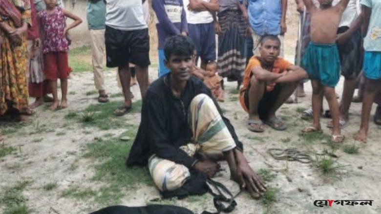 হিজাব পরে বাড়িতে চুরি-ছিনতাইয়ের চেষ্টা, অস্ত্রসহ যুবক আটক
