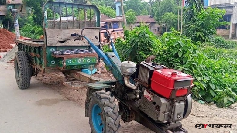 মায়ের হাত ধরে হাঁটছিল শিশু, বেপরোয়া ট্রলির ধাক্কায় প্রাণ গেল