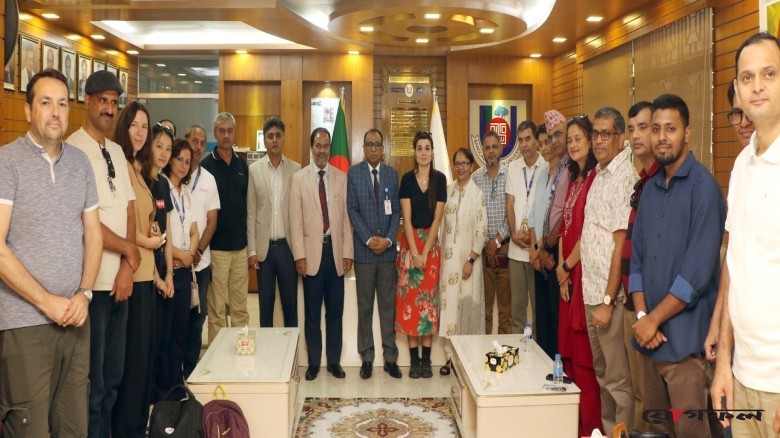 জেন্ডার সমতা এগিয়ে নিতে বাউবির উপাচার্যের সঙ্গে MAGENDA দলে