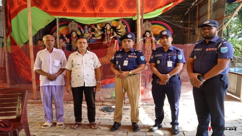 গোপালগঞ্জের প্রতিটি পূজা মন্ডপের প্রস্তুতি পরিদর্শন করছেন জেলা পুলিশ সুপার