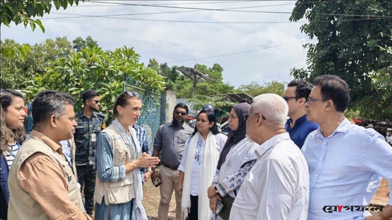 উখিয়ার রোহিঙ্গা ক্যাম্প পরিদর্শনে সংসদীয় প্রতিনিধিদল