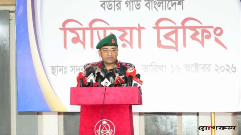 বিএসএফের হাতে আটক দুই পুলিশ সদস্যকে ফেরাতে আলোচনা চলছে: বিজিবি