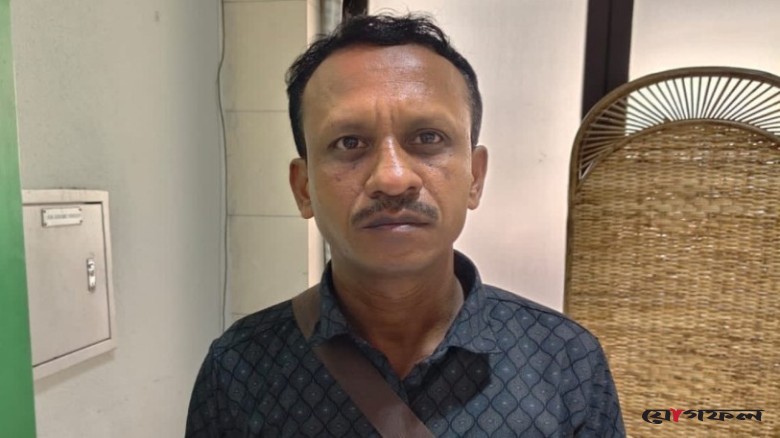 চট্টগ্রাম বিমানবন্দরে সোয়া কোটি টাকার স্বর্ণসহ যাত্রী আটক