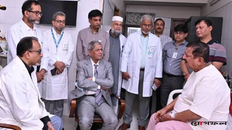 হাসপাতালে ভূমিমন্ত্রীকে দেখতে গেলেন রাষ্ট্রপতি
